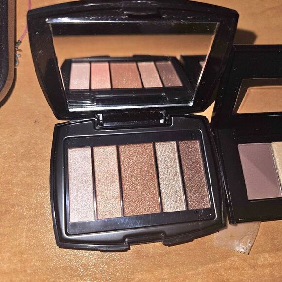 Makeup Lot  - Picture 9 of 9